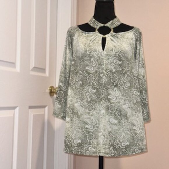 Michael Kors Blouse in Moss Green Size Small - Picture 2 of 4